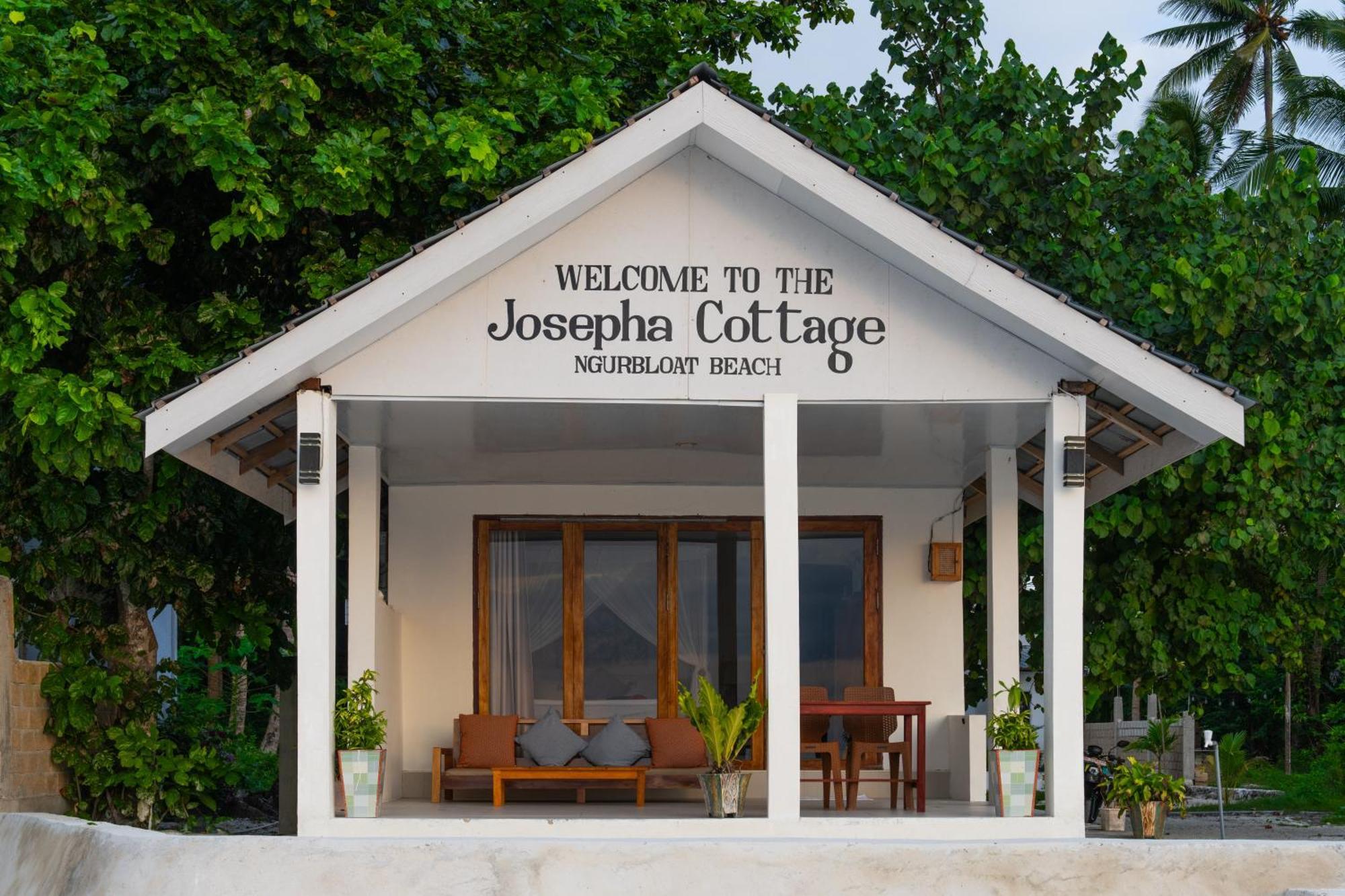 Josepha Cottage Ngurbloat Exteriér fotografie